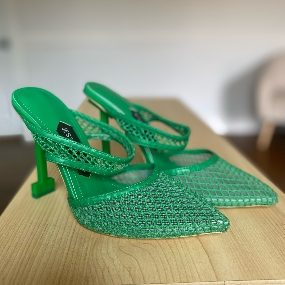 Jessica Rich Green Mesh Heels Bold Kelly Green Summer Wedding Quiet Luxury Gala